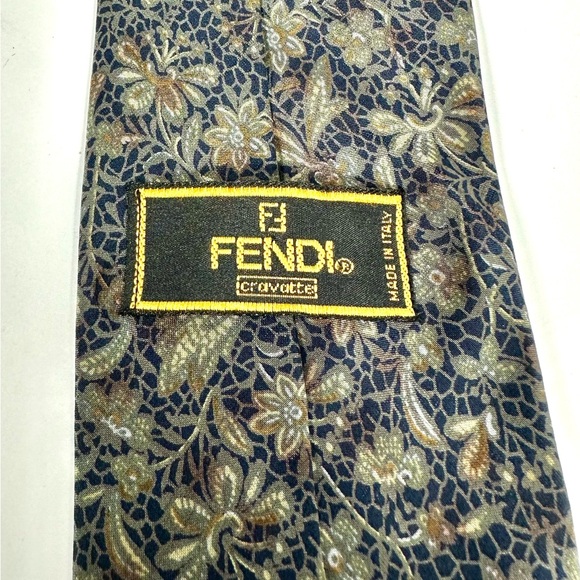 Fendi Flowey Neck tie - Picture 3 of 5